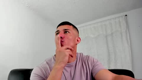 Snapshot of muscle_man07 chatting on 05/20/26, 01:06 Muscle Man online show from 05/20/26, 01:06