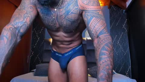 Snapshot of muscle_man19 chatting on 12/24/24, 12:33 Nick online show from 12/24/24, 12:33