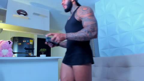 Snapshot of muscle_man19 chatting on 02/10/25, 11:23 Nick online show from 02/10/25, 11:23
