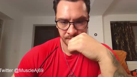 Snapshot of muscleaj69 chatting on 11/03/25, 04:30 AJ online show from 11/03/25, 04:30