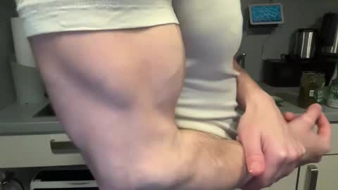musclehair3 online show from 03/24/26, 08:03