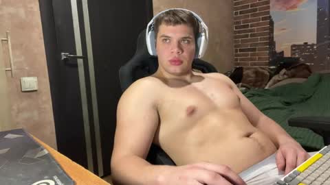 Snapshot of musclephantom chatting on 04/15/26, 09:15 Egor online show from 04/15/26, 09:15