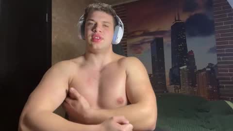 Snapshot of musclephantom chatting on 04/19/26, 08:44 Egor online show from 04/19/26, 08:44