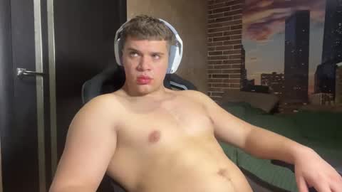Snapshot of musclephantom chatting on 04/20/26, 09:16 Egor online show from 04/20/26, 09:16