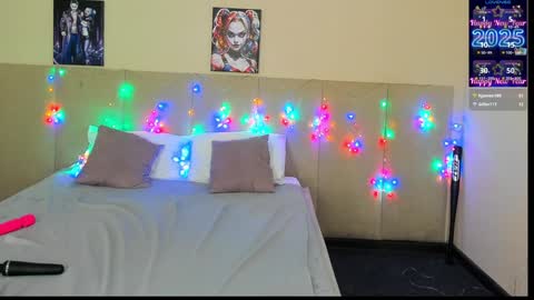 Snapshot of musclexxxbarbie chatting on 01/21/25, 08:43 Eva online show from 01/21/25, 08:43