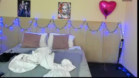 Snapshot of musclexxxbarbie chatting on 02/15/25, 10:44 Eva online show from 02/15/25, 10:44