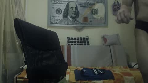 Snapshot of musculargod chatting on 01/06/25, 08:07 SexyMuscled online show from 01/06/25, 08:07