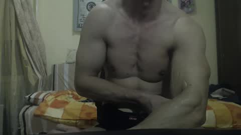 Snapshot of musculargod chatting on 01/21/25, 10:08 SexyMuscled online show from 01/21/25, 10:08