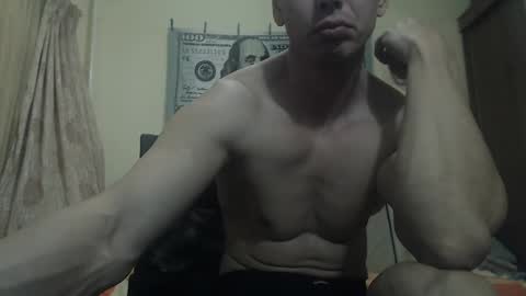 Snapshot of musculargod chatting on 02/02/25, 01:23 SexyMuscled online show from 02/02/25, 01:23