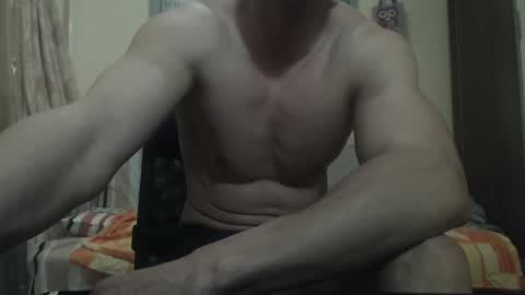 Snapshot of musculargod chatting on 02/10/25, 10:09 SexyMuscled online show from 02/10/25, 10:09