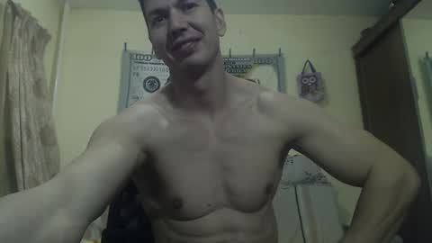 Snapshot of musculargod chatting on 02/23/25, 11:47 SexyMuscled online show from 02/23/25, 11:47