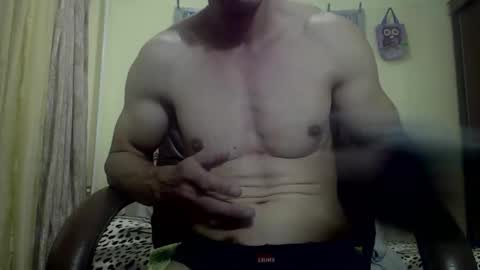 Snapshot of musculargod chatting on 10/12/25, 07:24 SexyMuscled online show from 10/12/25, 07:24