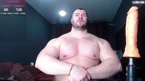 Snapshot of muscularjohnforu chatting on 03/01/25, 06:21 click icon for peach  online show from 03/01/25, 06:21