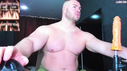 Snapshot of muscularjohnforu chatting on 03/10/25, 08:37 click icon for peach  online show from 03/10/25, 08:37