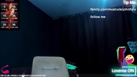 Snapshot of muscularjohnforu chatting on 11/03/25, 06:42 click icon for peach  online show from 11/03/25, 06:42