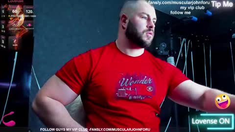 Snapshot of muscularjohnforu chatting on 03/02/26, 06:36 click icon for peach online show from 03/02/26, 06:36