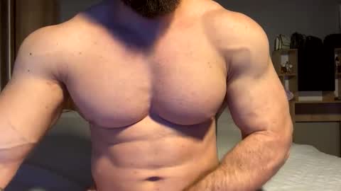 Snapshot of muscularjuggler chatting on 11/03/25, 01:45 muscularjuggler online show from 11/03/25, 01:45