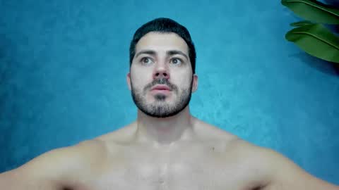 muscularmaster onlyfans online show from 12/18/25, 10:05