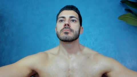 Snapshot of muscularmaster chatting on 04/02/26, 09:51 muscularmaster onlyfans online show from 04/02/26, 09:51