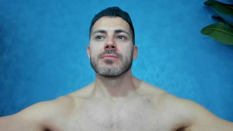 Snapshot of muscularmaster chatting on 04/14/26, 10:16 muscularmaster onlyfans online show from 04/14/26, 10:16