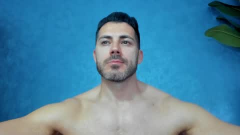 Snapshot of muscularmaster chatting on 04/16/26, 10:01 muscularmaster onlyfans online show from 04/16/26, 10:01