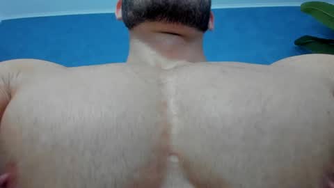 Snapshot of muscularmaster chatting on 04/17/26, 09:18 muscularmaster onlyfans online show from 04/17/26, 09:18