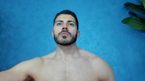 Snapshot of muscularmaster chatting on 04/21/26, 08:53 muscularmaster onlyfans online show from 04/21/26, 08:53