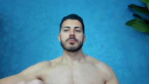 Snapshot of muscularmaster chatting on 04/22/26, 09:22 muscularmaster onlyfans online show from 04/22/26, 09:22