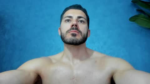 Snapshot of muscularmaster chatting on 04/23/26, 09:17 muscularmaster onlyfans online show from 04/23/26, 09:17