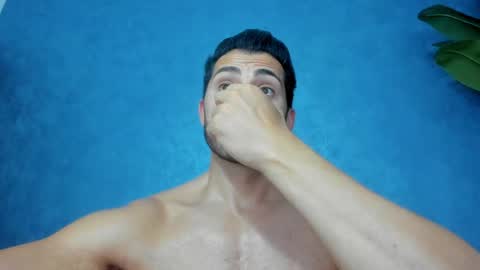 Snapshot of muscularmaster chatting on 05/06/26, 09:09 muscularmaster onlyfans online show from 05/06/26, 09:09