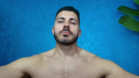 Snapshot of muscularmaster chatting on 06/04/26, 08:59 muscularmaster onlyfans online show from 06/04/26, 08:59