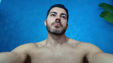 Snapshot of muscularmaster chatting on 06/20/26, 10:23 muscularmaster onlyfans online show from 06/20/26, 10:23