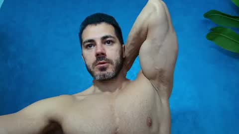Snapshot of muscularmaster chatting on 06/22/26, 08:44 muscularmaster onlyfans online show from 06/22/26, 08:44