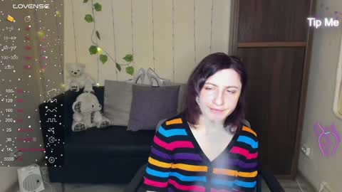 Snapshot of muse_kitty_jenia chatting on 01/17/25, 06:44 Jenya online show from 01/17/25, 06:44