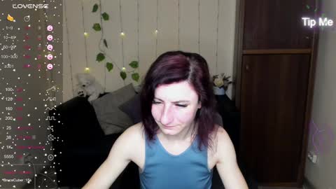 Snapshot of muse_kitty_jenia chatting on 01/27/25, 09:55 Jenya online show from 01/27/25, 09:55