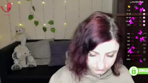 Snapshot of muse_kitty_jenia chatting on 02/14/25, 06:29 Jenya online show from 02/14/25, 06:29