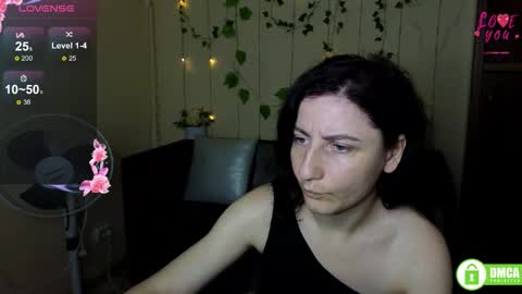 Snapshot of muse_kitty_jenia chatting on 10/03/25, 11:29 Jenya online show from 10/03/25, 11:29