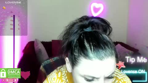 Snapshot of muse_kitty_jenia chatting on 11/14/25, 06:28 Jenya online show from 11/14/25, 06:28