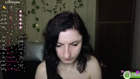 Snapshot of muse_kitty_jenia chatting on 11/22/25, 06:51 Jenya online show from 11/22/25, 06:51