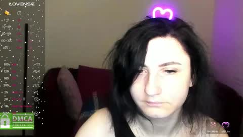 Snapshot of muse_kitty_jenia chatting on 11/23/25, 06:19 Jenya online show from 11/23/25, 06:19