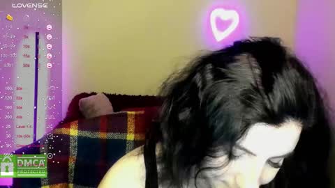 Snapshot of muse_kitty_jenia chatting on 11/26/25, 06:42 Jenya online show from 11/26/25, 06:42