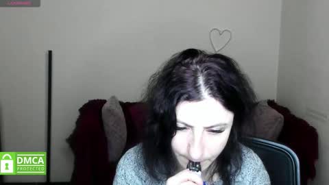 Jeneva online show from 10/30/25, 06:48