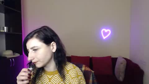 Jeneva online show from 11/18/25, 06:45