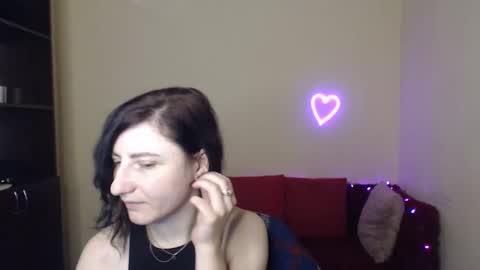 Jeneva online show from 12/18/25, 06:41