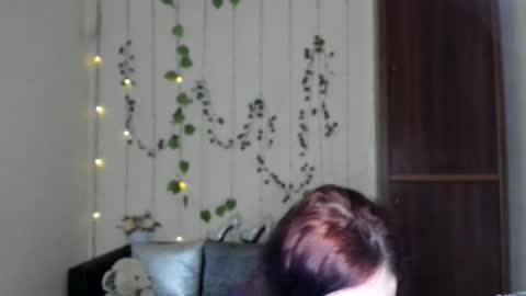 Jeneva online show from 04/24/26, 06:43