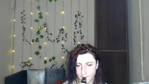 Jeneva online show from 05/08/26, 06:35