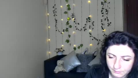 Jeneva online show from 06/15/26, 05:20