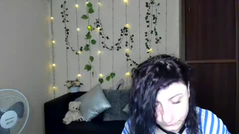Jeneva online show from 06/17/26, 05:21