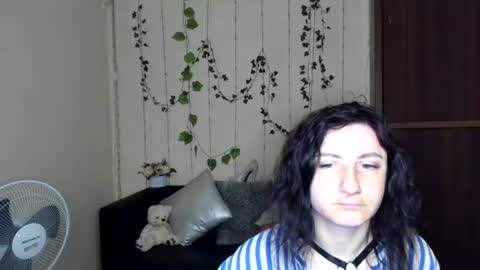 Jeneva online show from 06/18/26, 05:19