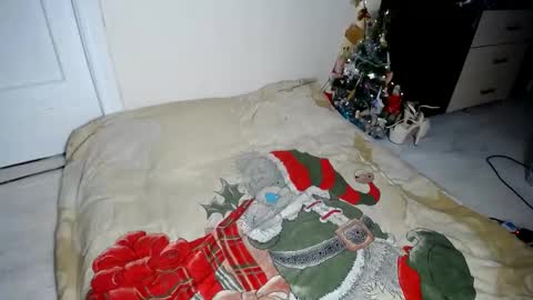 Snapshot of muse_online chatting on 12/23/24, 05:43 Muse Ali  online show from 12/23/24, 05:43